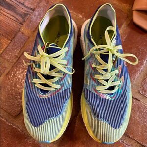 10 Women Hoka Cielo X1